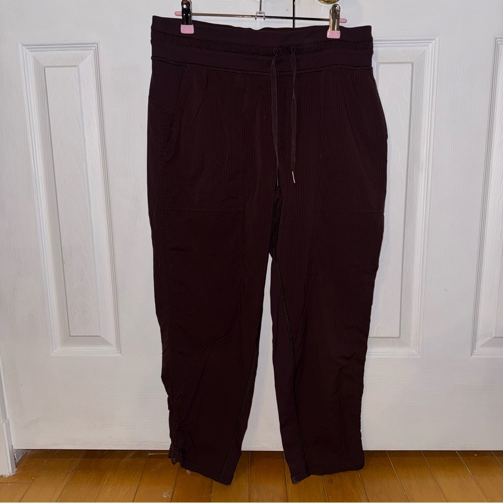 Lululemon dance studio joggers
